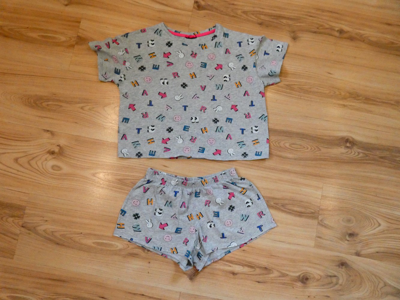 Mädchen Schlafanzug Pyjama 2tlg. Grau Gr. 146 152