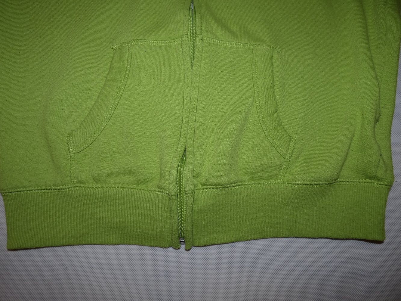 Jungen Sweatjacke mit Kapuze Grün Gr. 158 164