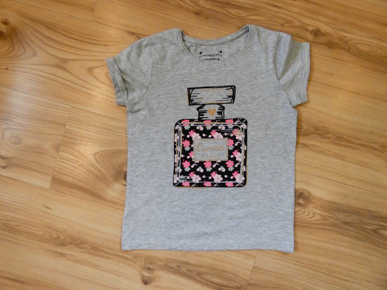 Wie neu! Mädchen Shirt Grau Gr. 140 von Primark