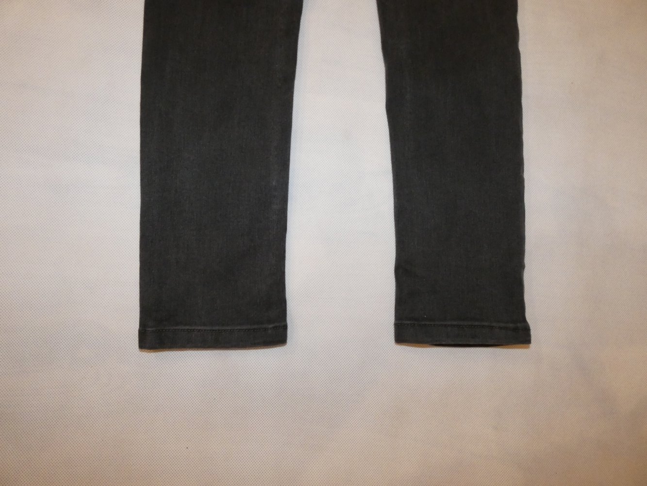 Wie neu! Mädchen Jeans Hose Anthrazit Grau Gr. 146