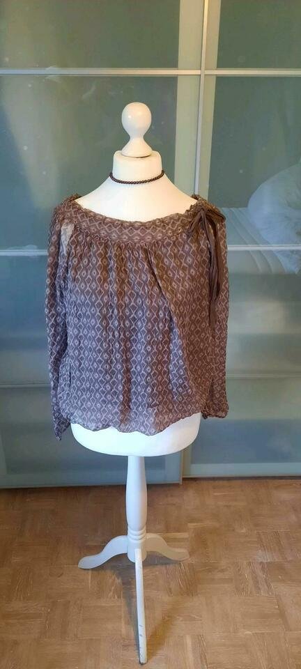 Bluse Made in ITALY mit Rautenmuster Gr. 38