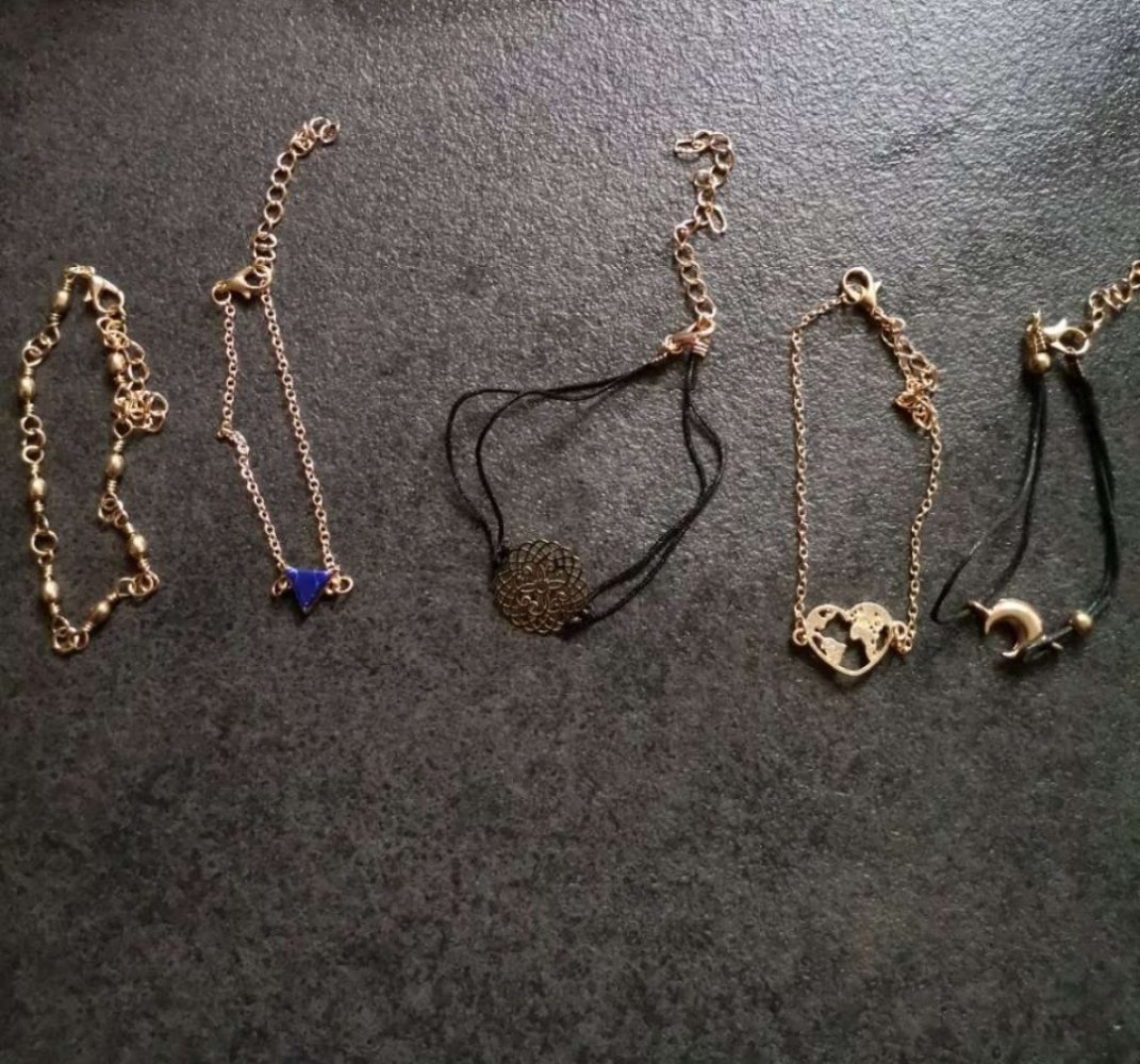 Armbänder 