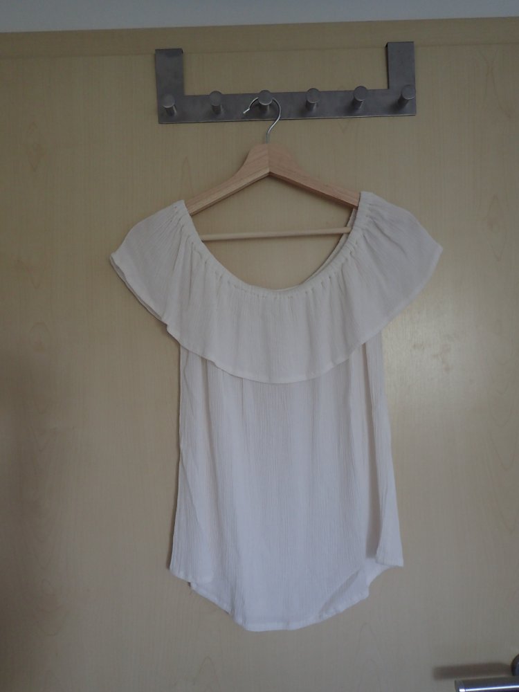 Süßes Shirt, Carmenausschnitt, Schulterfrei