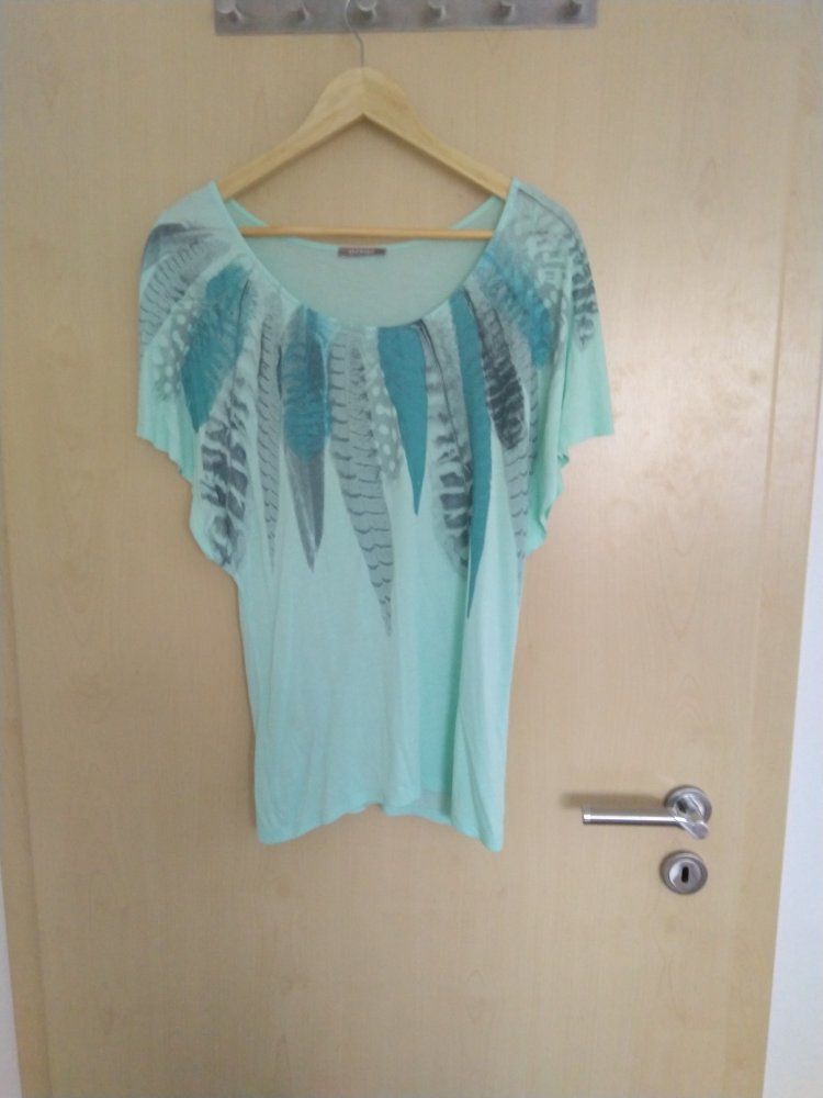 Shirt mit weitem Ausschnitt und Federprint