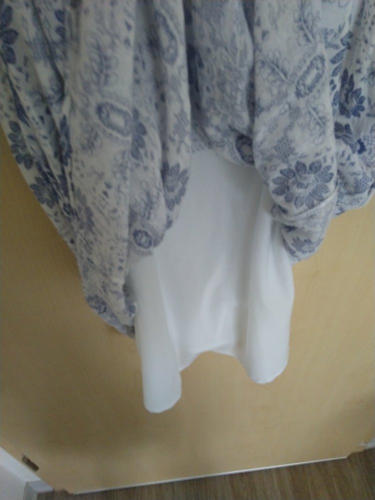 hübsches Sommerkleid mit Unterkleid