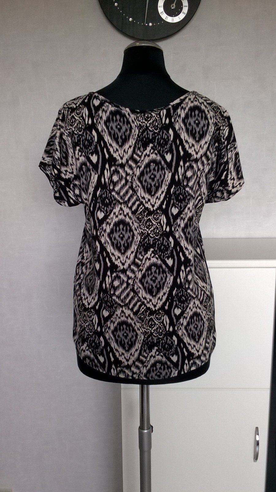 Shirt Top Bluse Oberteil schwarz creme Muster Gr. XS Vero Moda