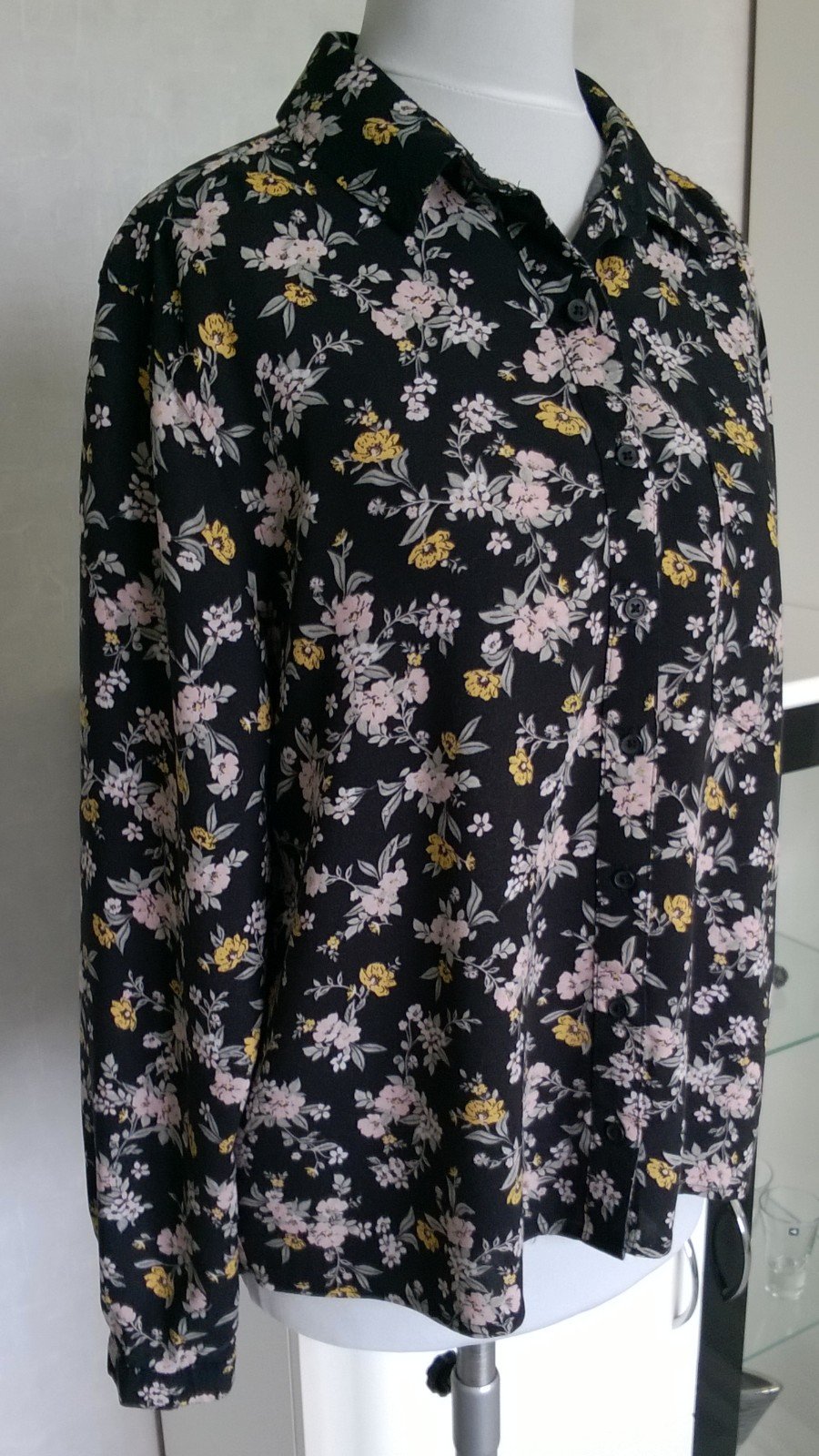 Bluse Hemd Shirt Oberteil Langarm schwarz altrosa gelb Blumen Gr. 38 Clockhouse