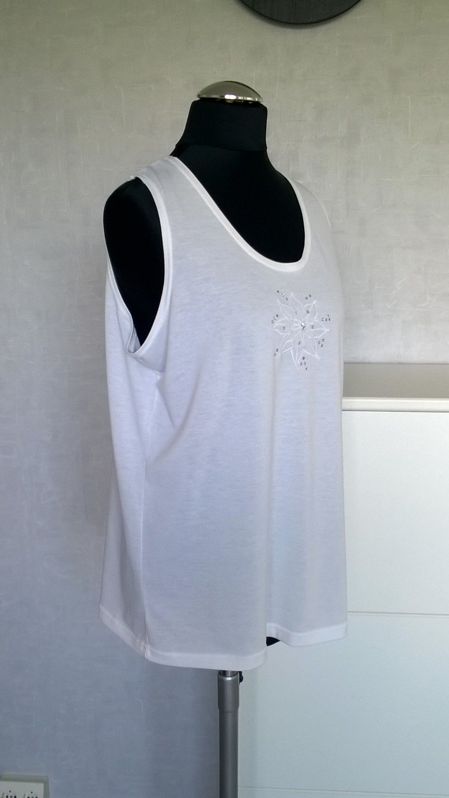 Top Tanktop Shirt Oberteil ecru mit Stickerei Gr. M (40/42) Canda