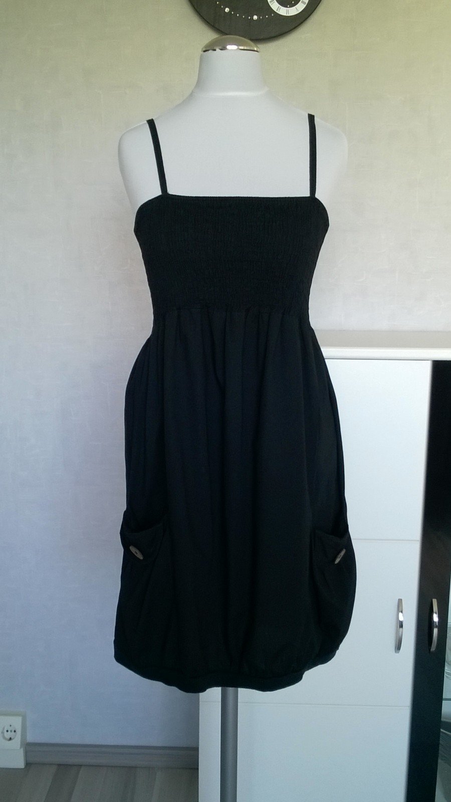 gesmoktes Trägerkleid Kleid schwarz Gr. 36/38 Made in Italy