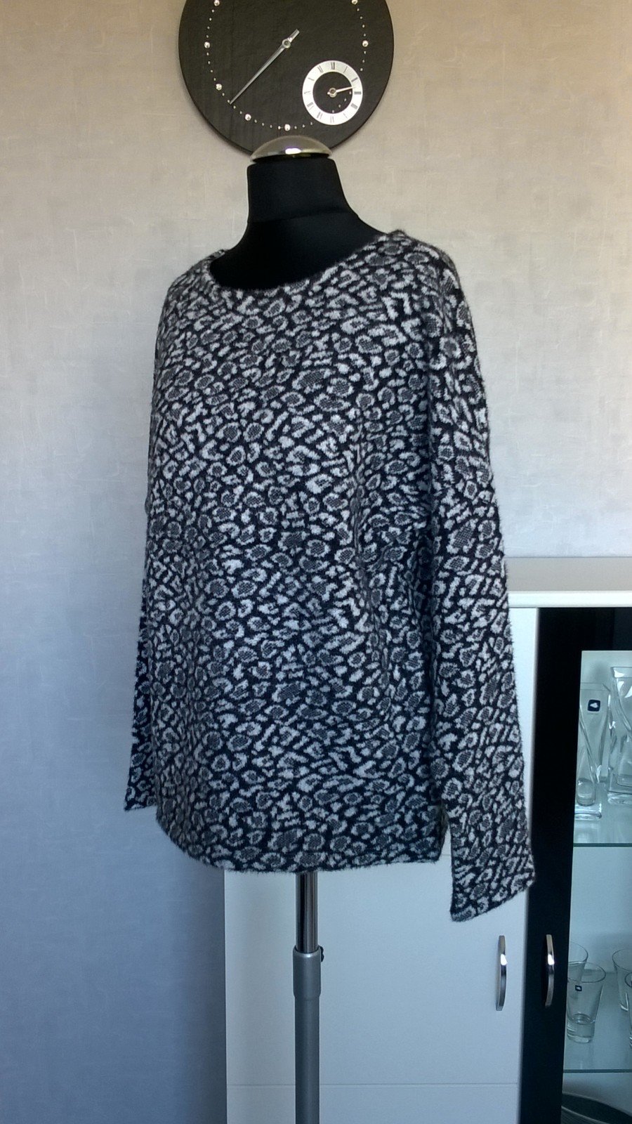 Pullover Pulli Oversize schwarz weiß Leo Gr. M Orsay neu mit Etikett