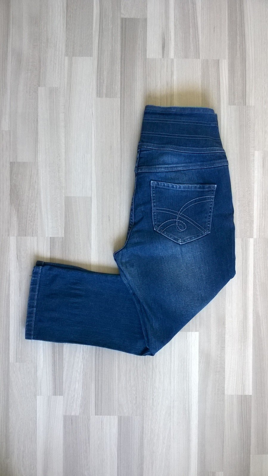 Jeans Hose 7/8-Länge Highwaist blau Gr. 38 okay