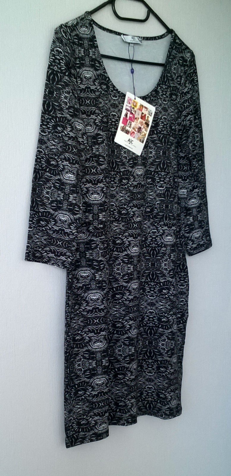 Kleid Minikleid ¾- Arm schwarz weiß gemustert Gr. 38 AJC neu mit Etikett