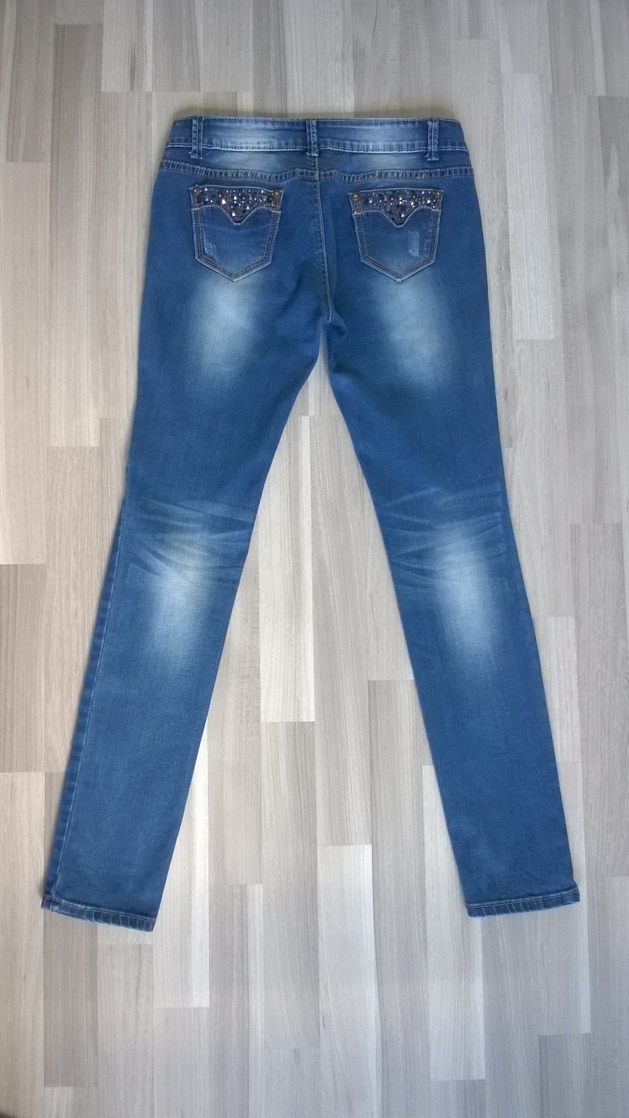 Skinny Jeans Röhre Ripped Hose destroyed blau mit Steinen Ker-bix-ker forever