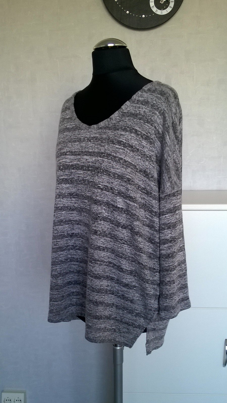 Pulli Strickpulli Pullover Oberteil Oversize Feinstrick grau meliert gestreift Gr. XS Yessica