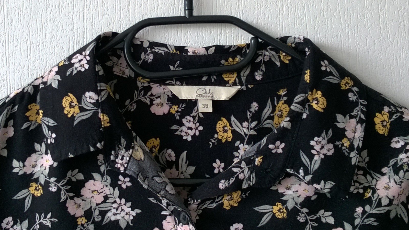 Bluse Hemd Shirt Oberteil Langarm schwarz altrosa gelb Blumen Gr. 38 Clockhouse