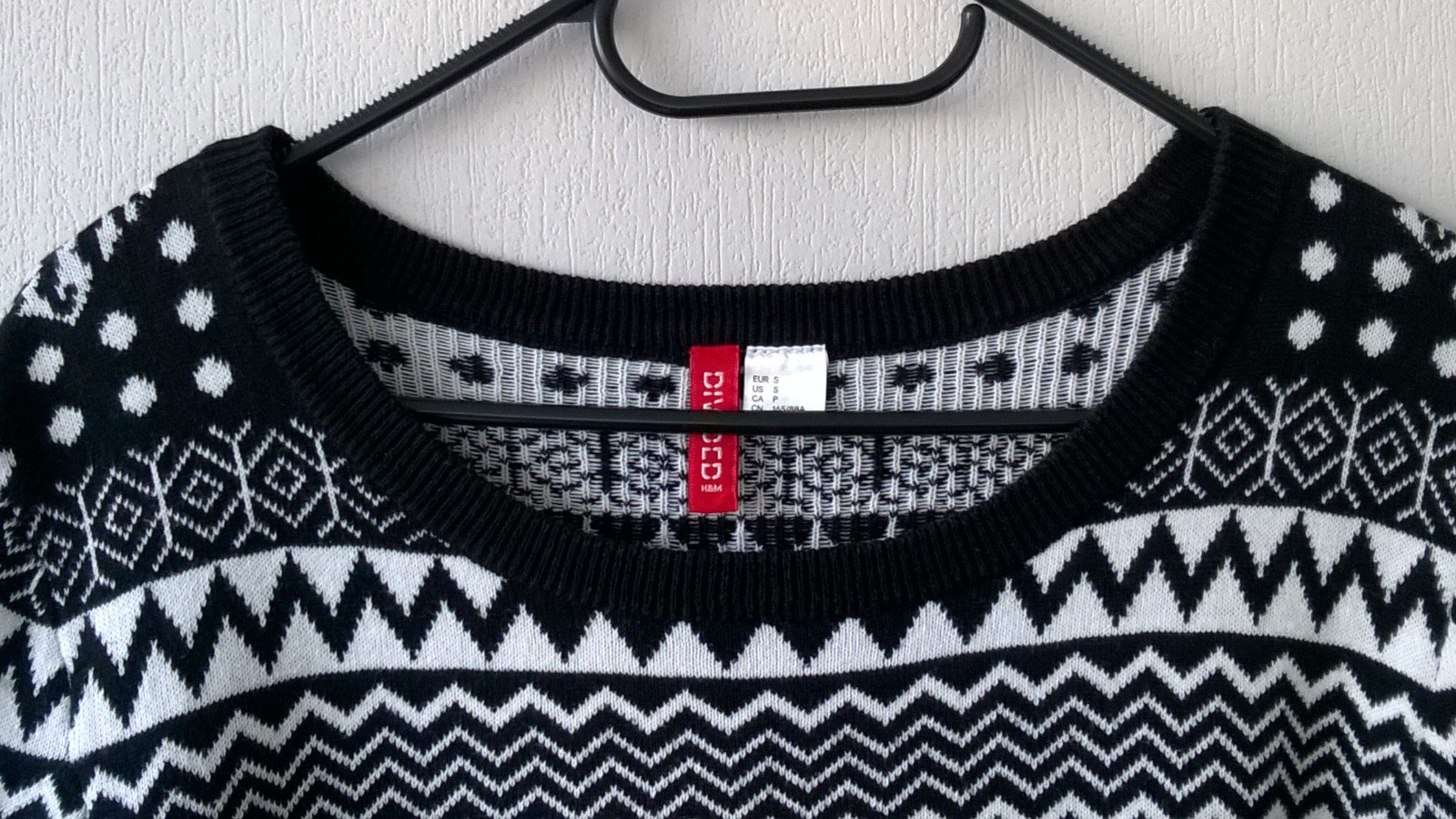 schicker Strickpulli Feinstrick Pulli Pullover crop schwarz weiß Muster Gr. S h&m Divided