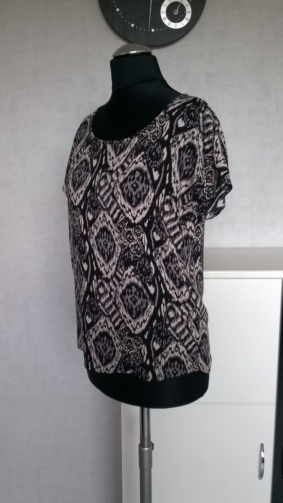 Shirt Top Bluse Oberteil schwarz creme Muster Gr. XS Vero Moda