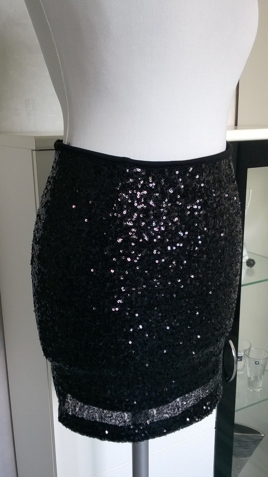 schicker Minirock Rock schwarz mit Pailletten Party Feier Gr. 36 Only One