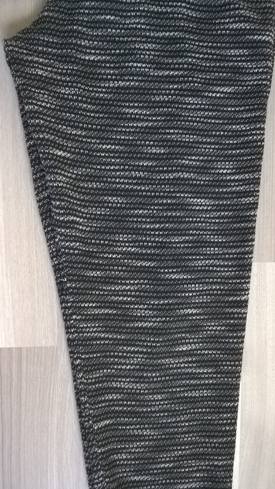 Hose Freizeithose schwarz weiß meliert Strick Gr. 34 Manguun