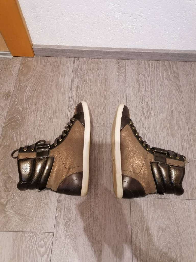 Sneaker 
