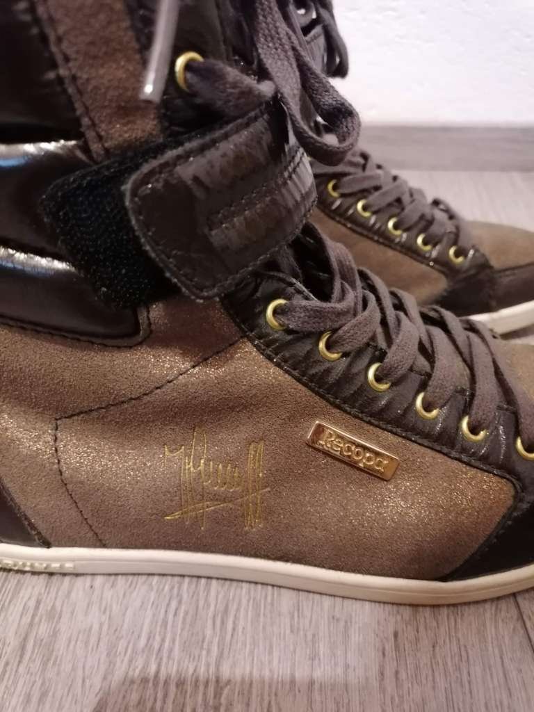Sneaker 