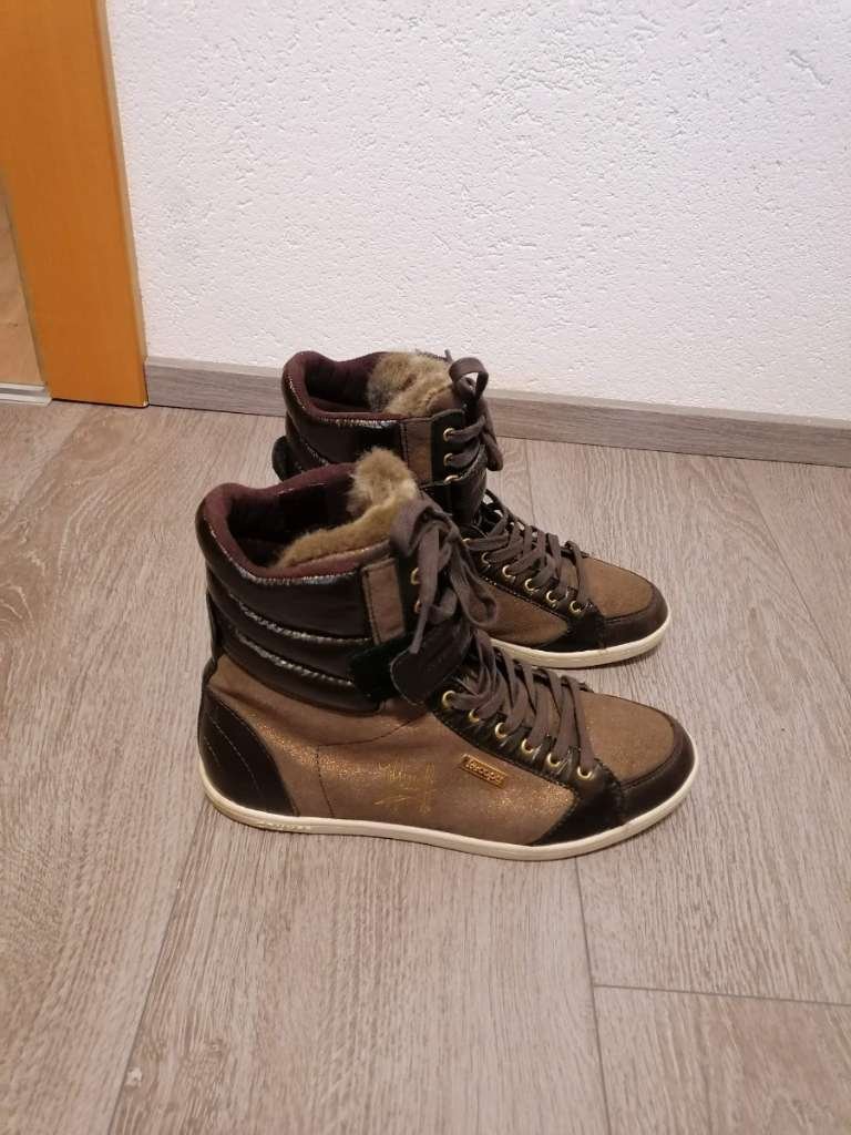Sneaker 
