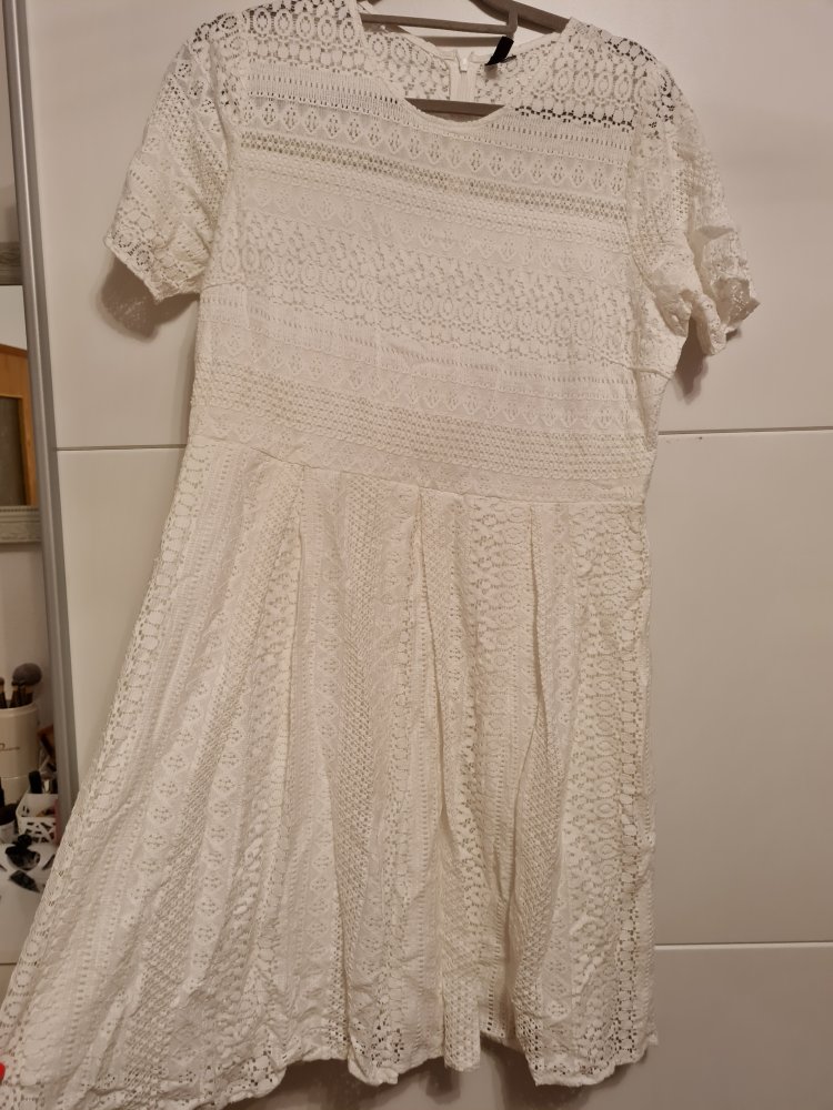 Spitzenkleid von Vero Moda
