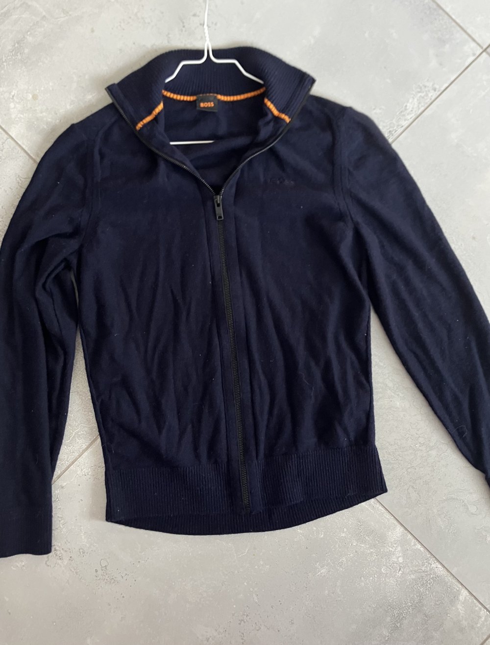 Hugo Boss, Strickjacke L. Dunkelblau Schurwolle mit Reißverschluss ❤️