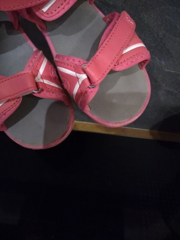 rosa Sandalen Gr. 32 von Kappa