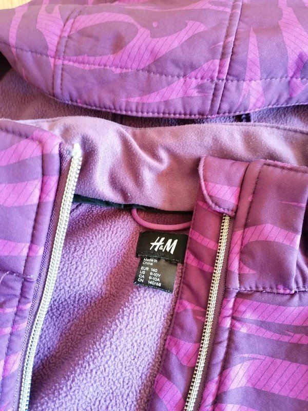 lila Softshelljacke Gr. 140 H&M