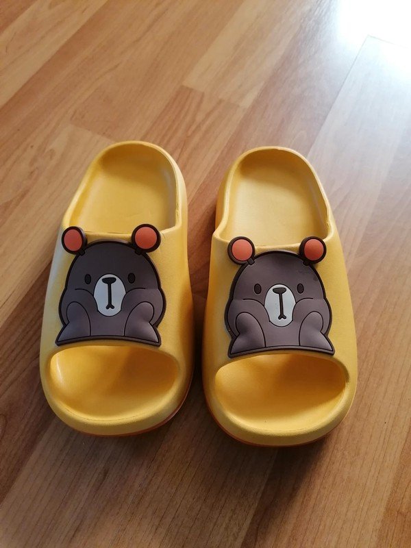 gelbe Badeschuhe Bär Gr. 30/31 Hausschuhe