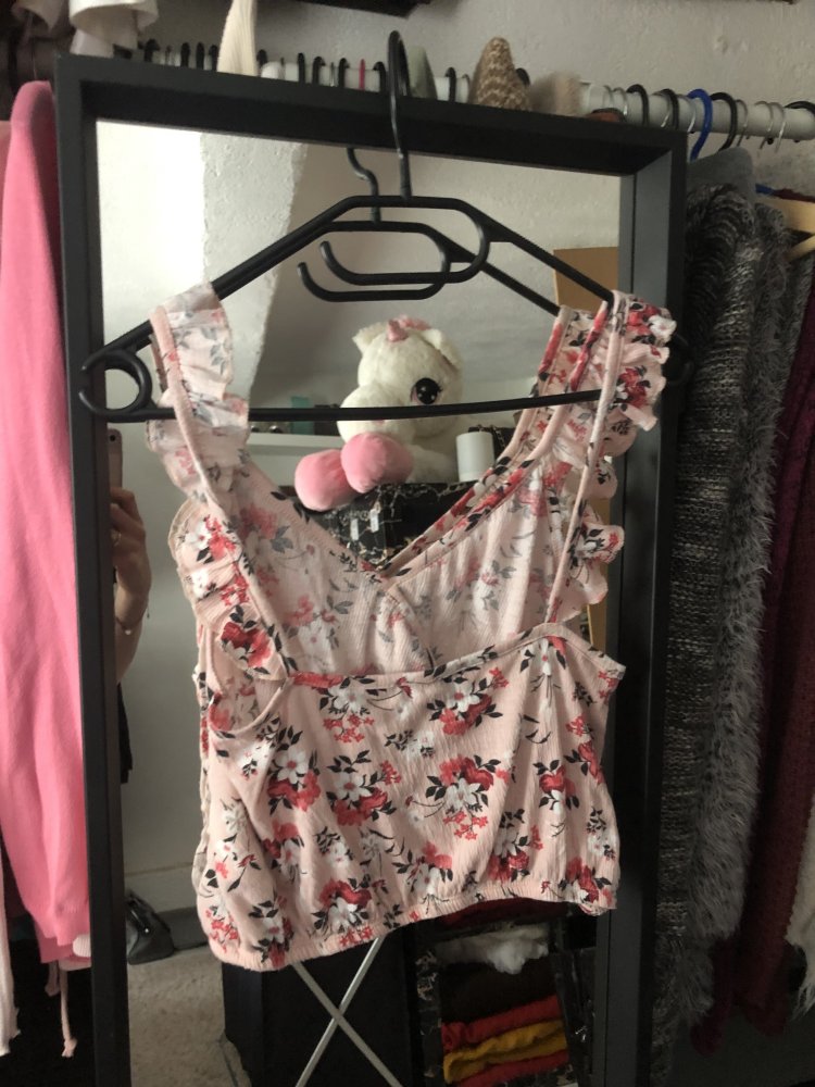 Top mit Blumenmuster