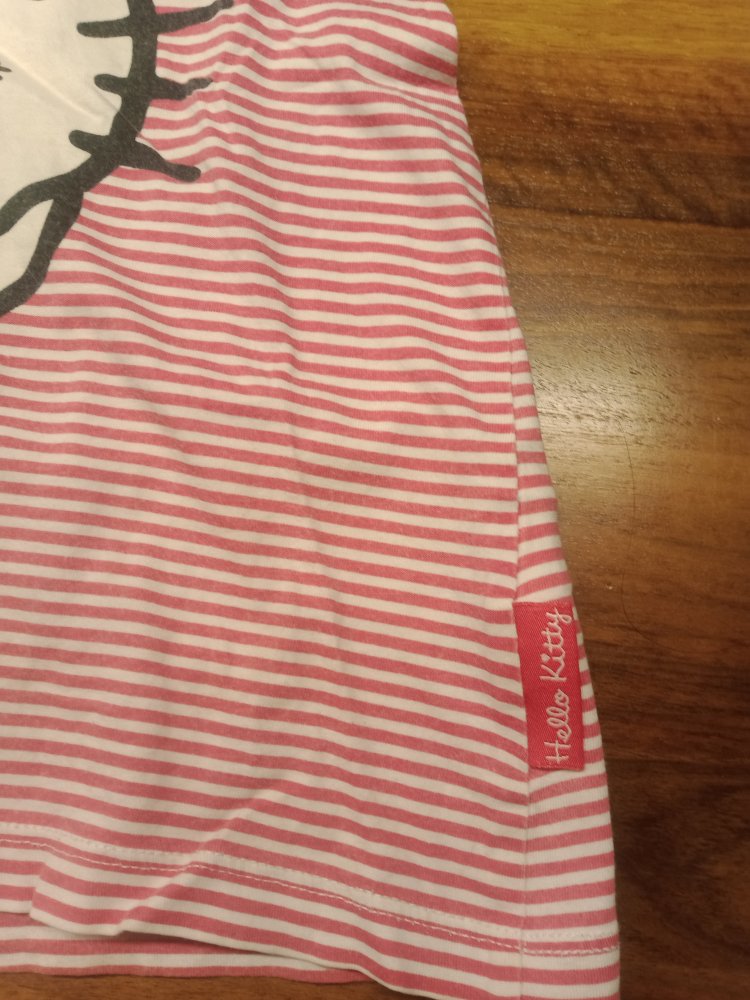 rosa gestreiftes Hello Kitty-Shirt