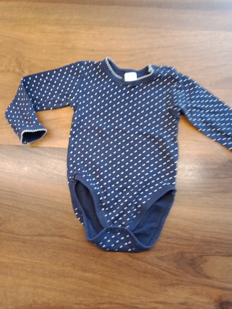 blau gepunkteter Body