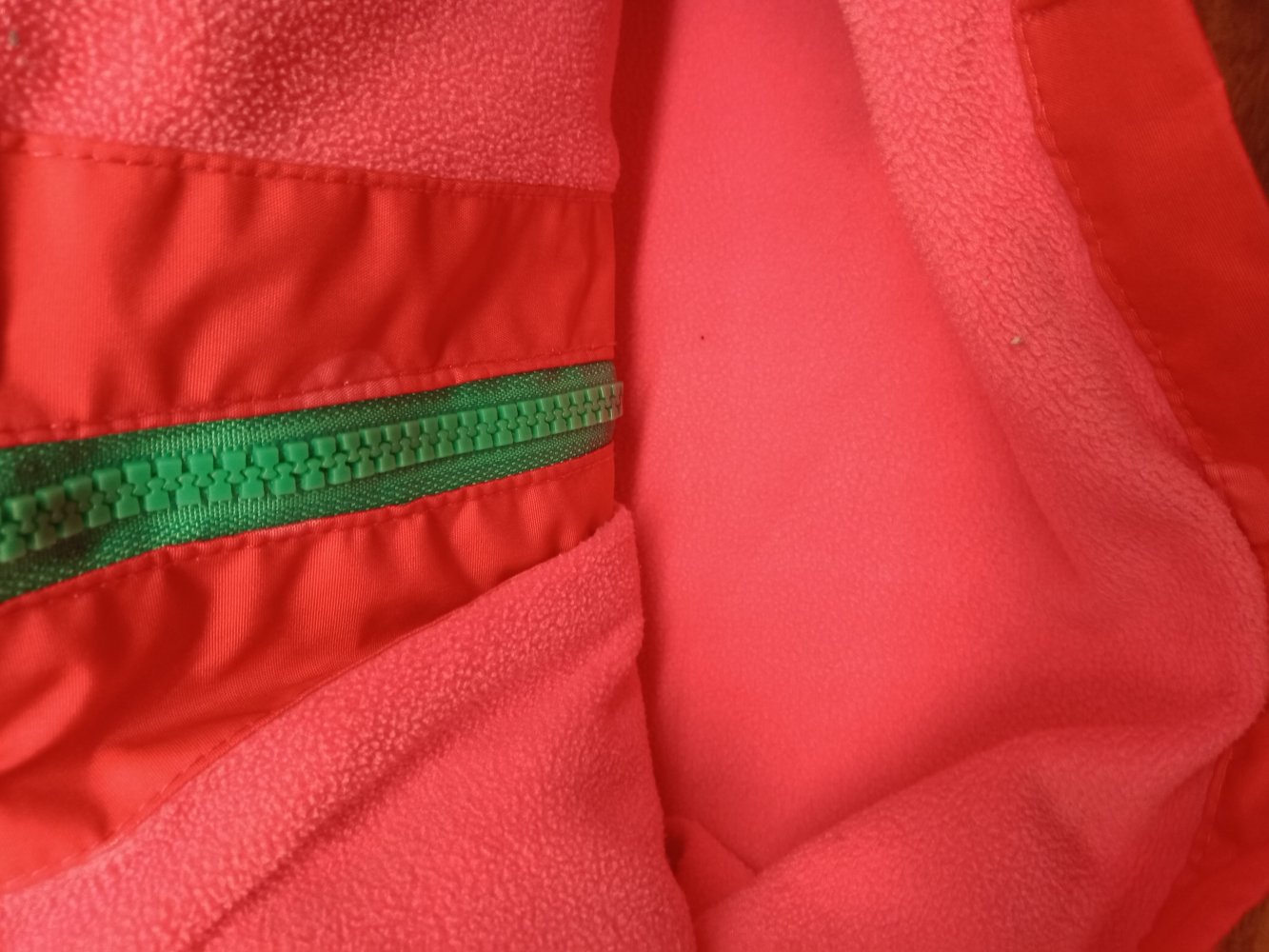 pinke gefütterte Regenjacke 