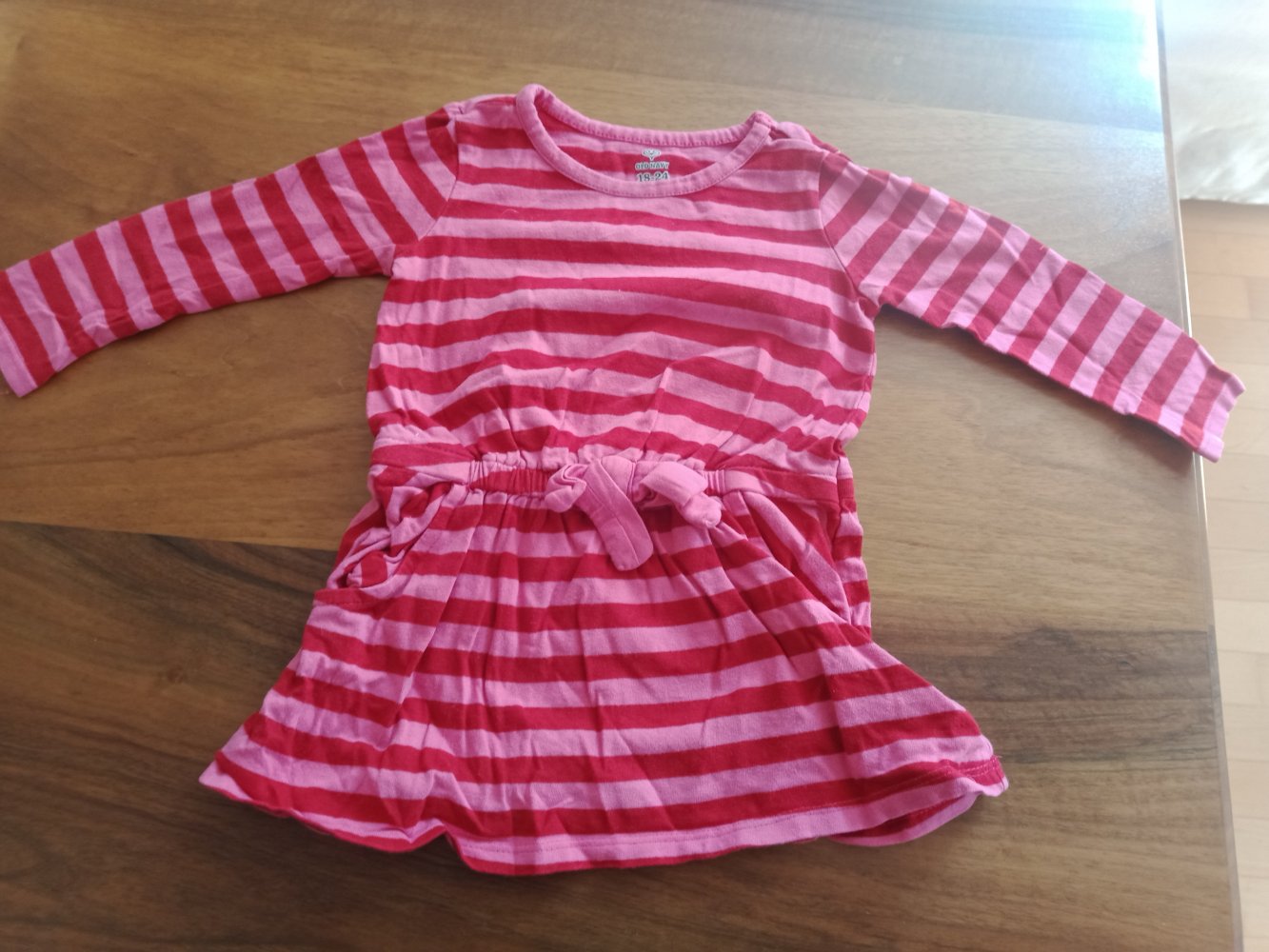 pink/rot gestreiftes Sweatshirt