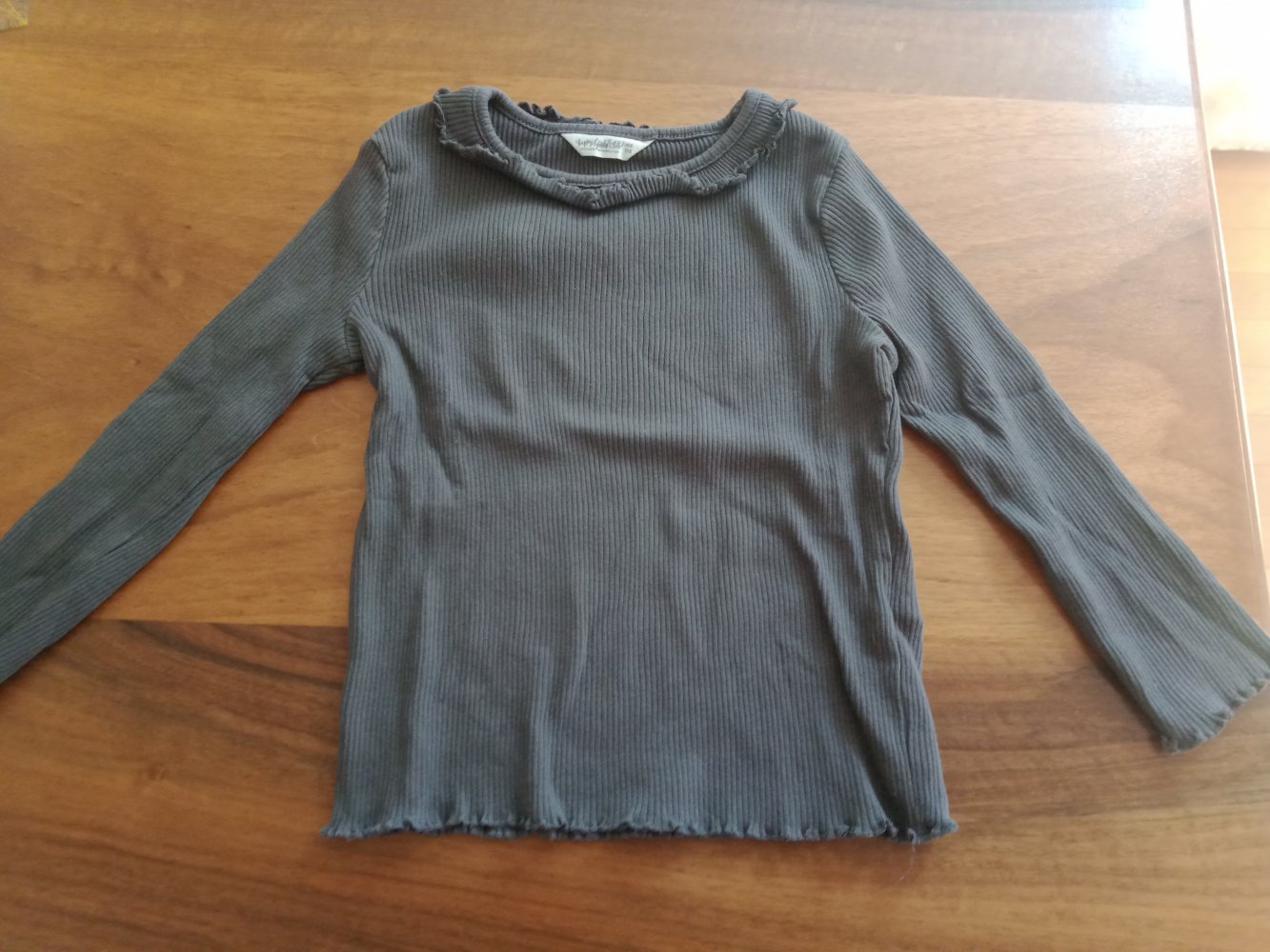 graues Basic-Sweatshirt gerippt