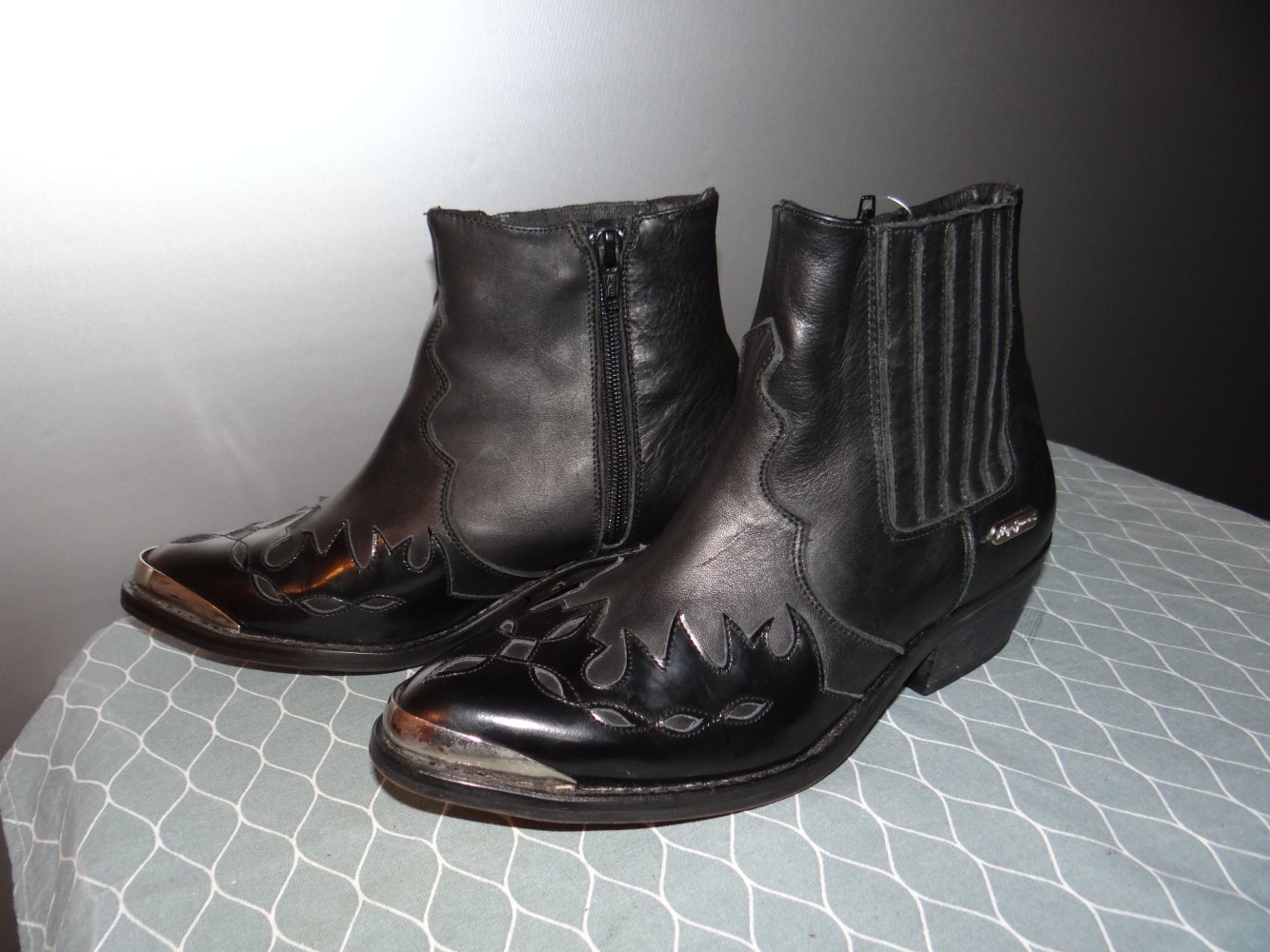 Pepe Jeans Stiefeletten im Cowboystyle Gr. 36  Westernstiefeletten