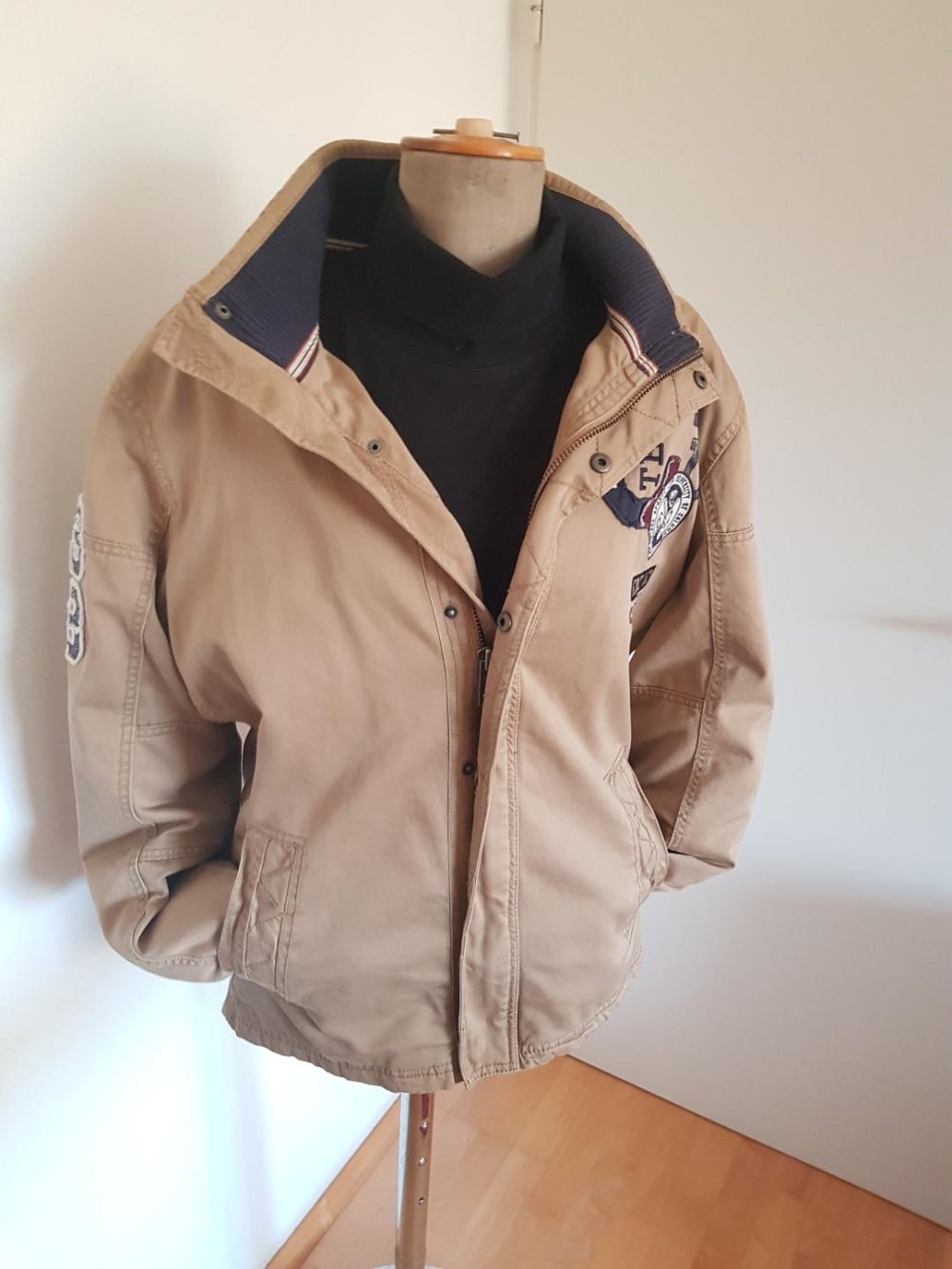 Camp David Jacke Größe: XL mit viel Applikation/en