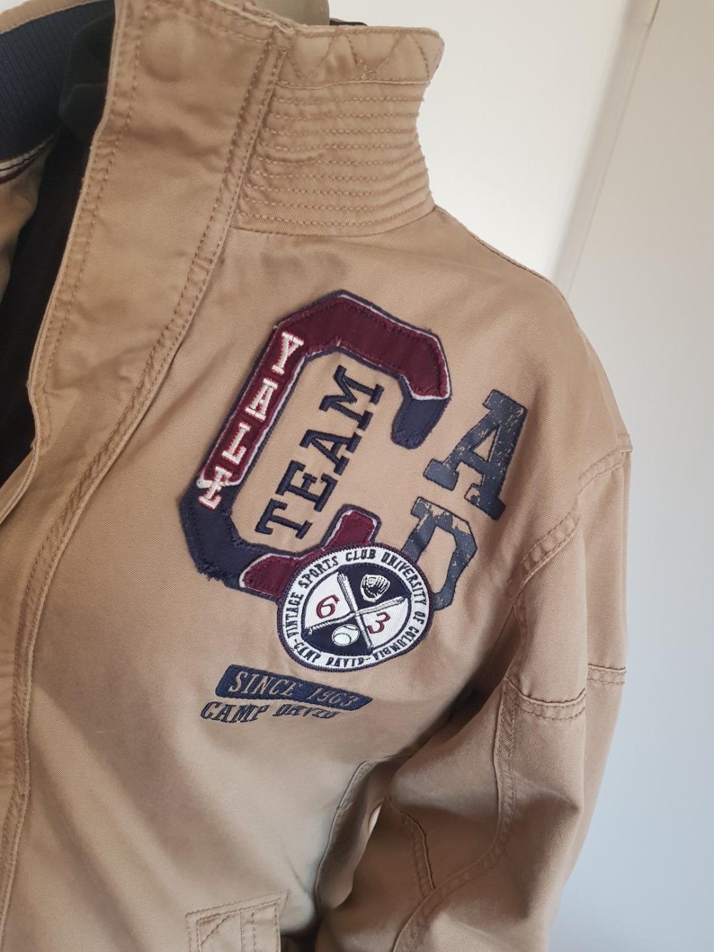 Camp David Jacke Größe: XL mit viel Applikation/en