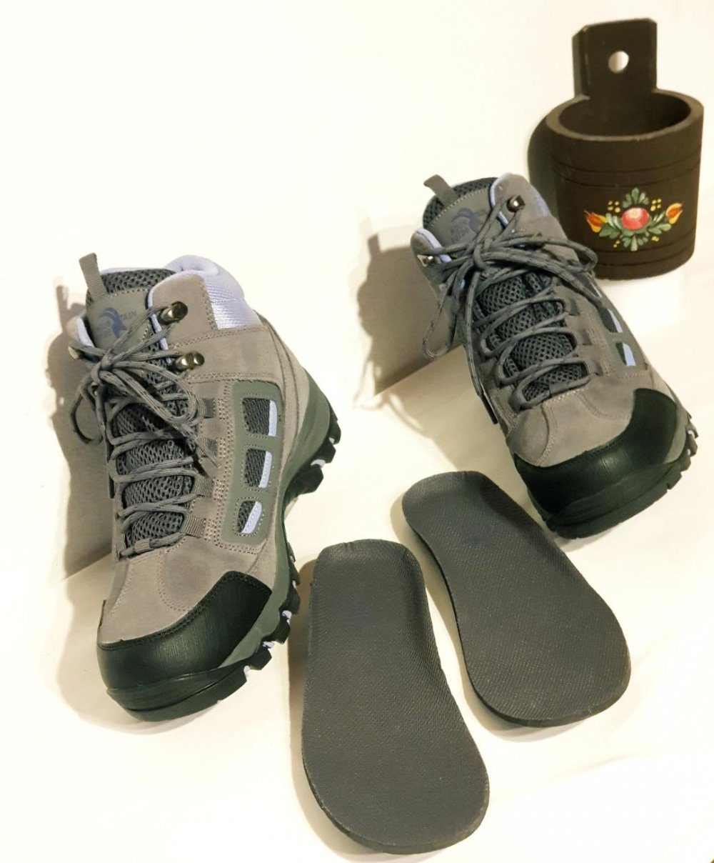 Wanderstiefel Mountain-Guide DAMEN Gr. 39 w. NEU