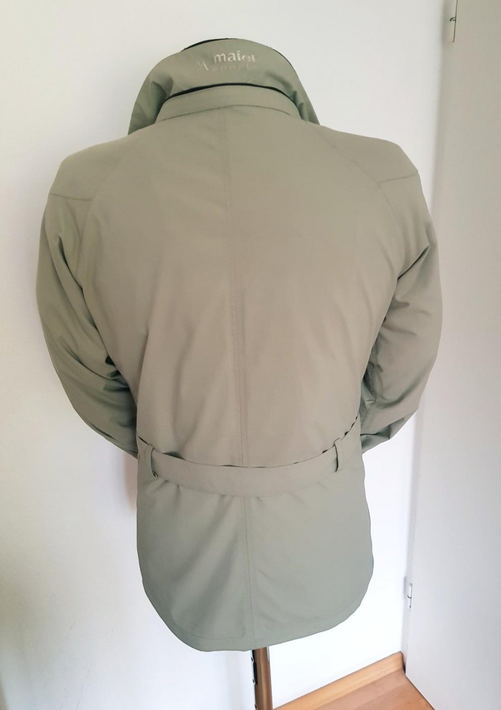 Damenmantel mit Kapuze-Fell Fa. Maier-Sport hochwertig/ Gr.38