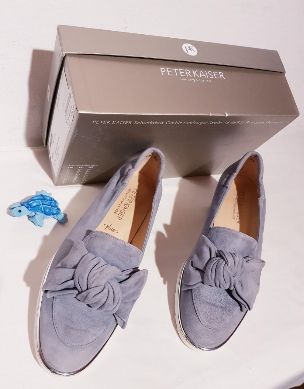 Peter Kaisers Schuhe in grau mit Schleife TOP