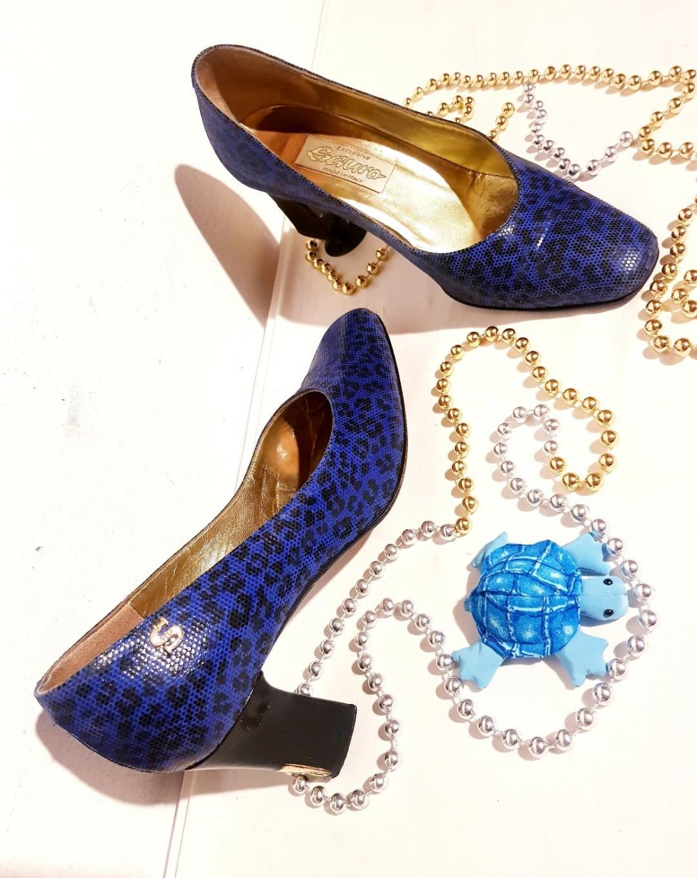 Damenschuhe blau Gr.37, Fa. SAURO / ital. / Pumps guter Zustand