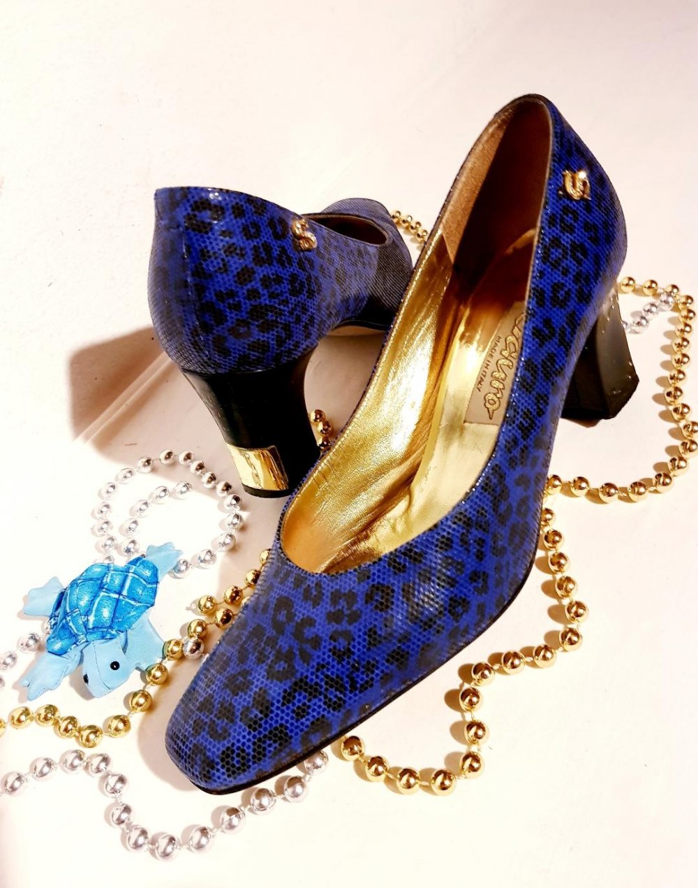 Damenschuhe blau Gr.37, Fa. SAURO / ital. / Pumps guter Zustand