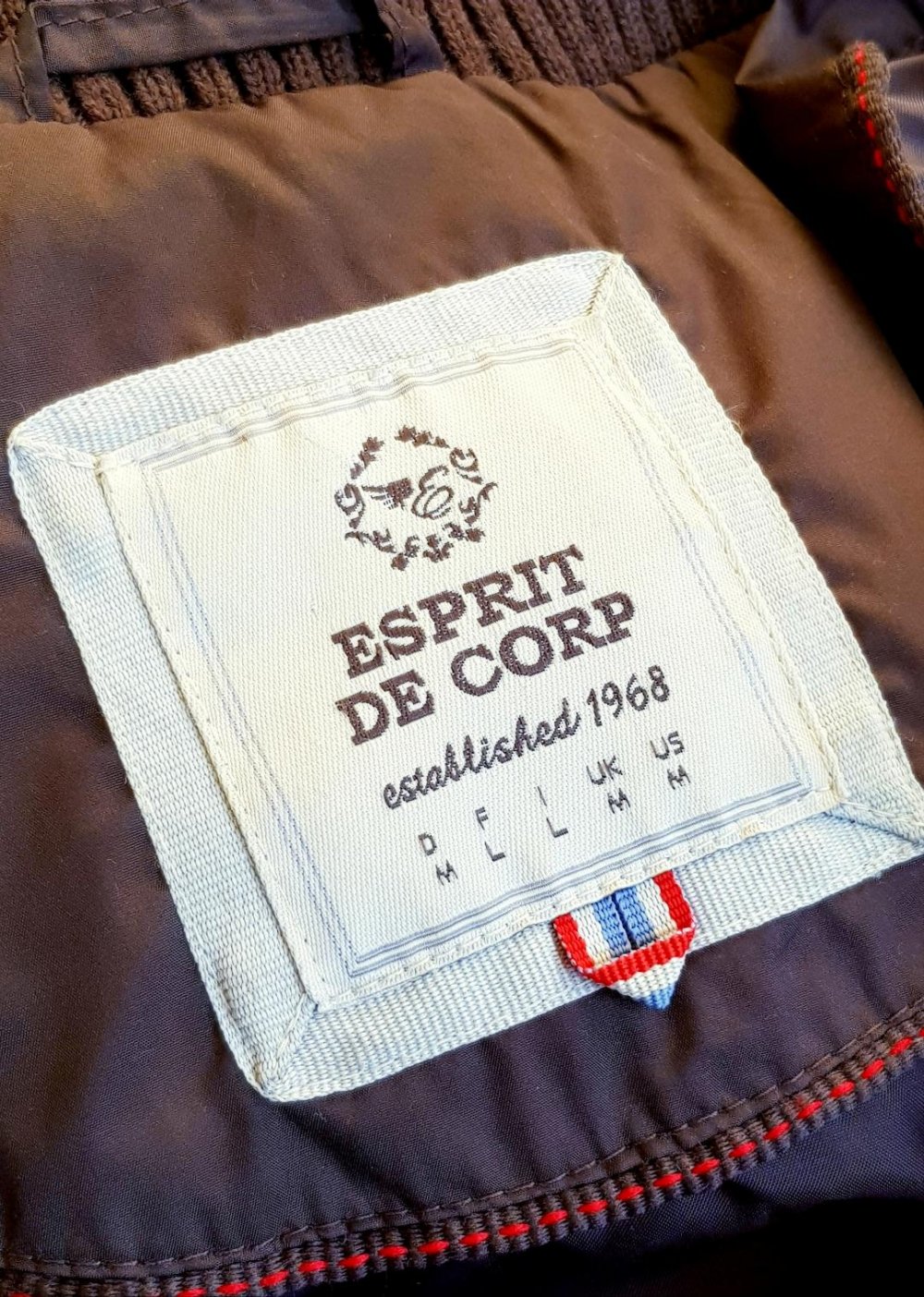 Damen Daunen Steppweste Fa. Esprit mit Reißverschluss - gute Qualität Gr.M