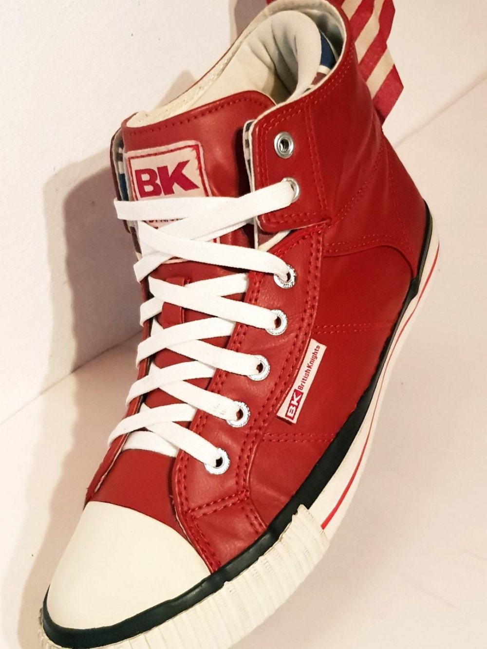 Sneakers BK Britisch Knighte England innen gefüttert Gr. 41