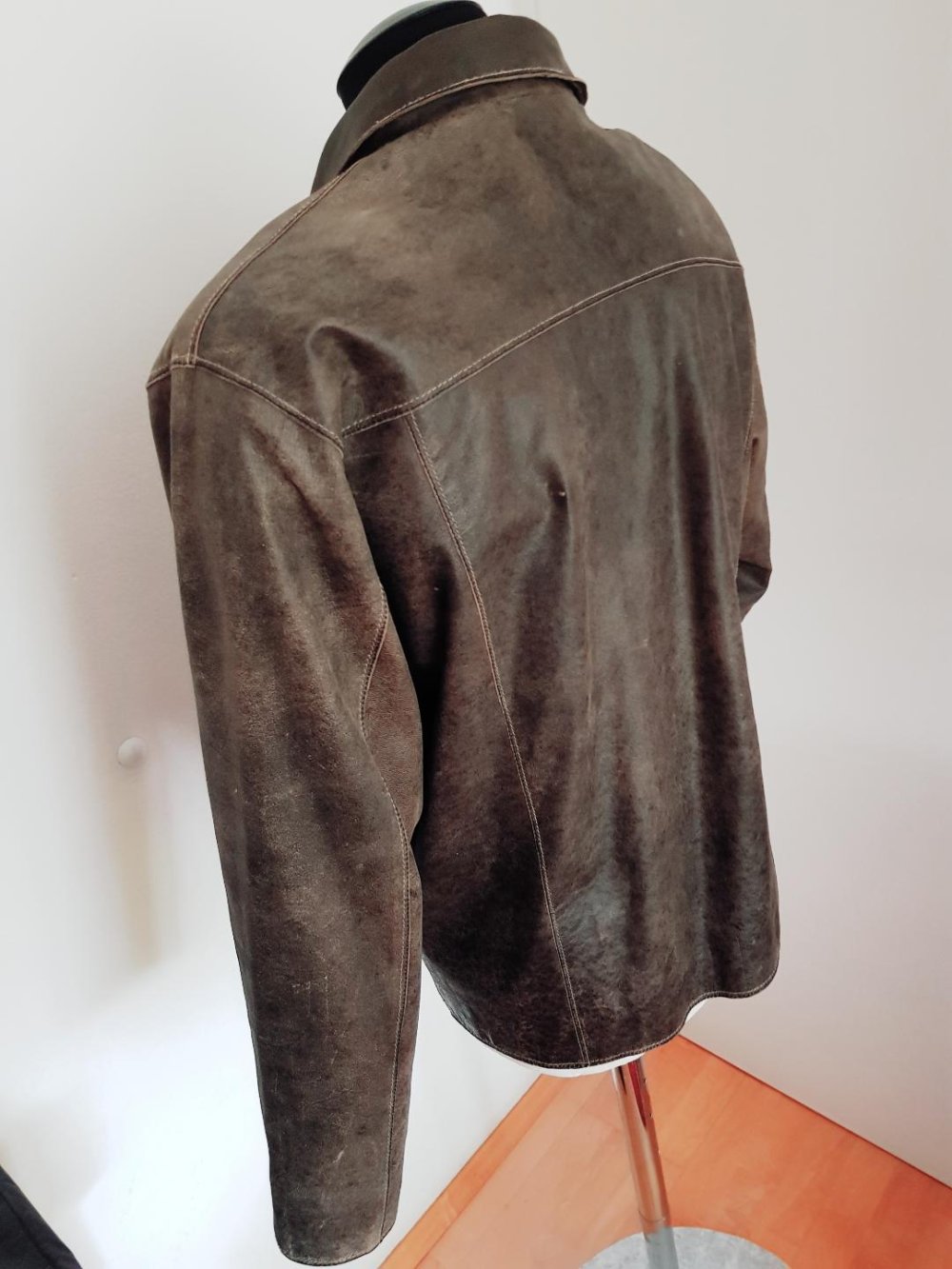 Herren Lederjacke in braun Fa. Milestone Top- Look