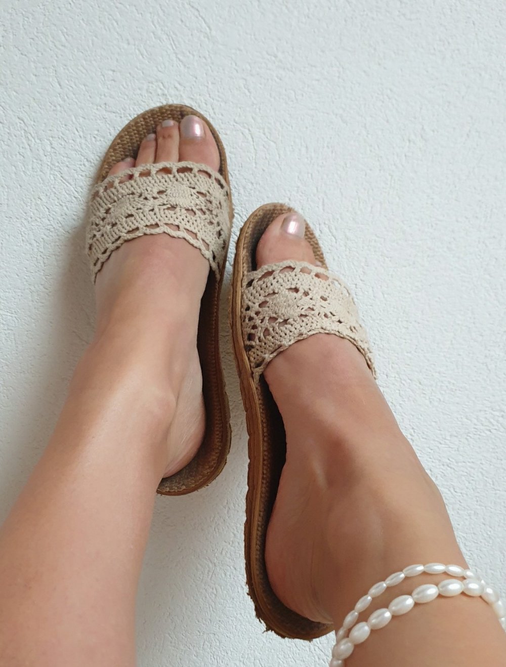 Süsse Sandalen Mules gehäkelt crochet beige 36
