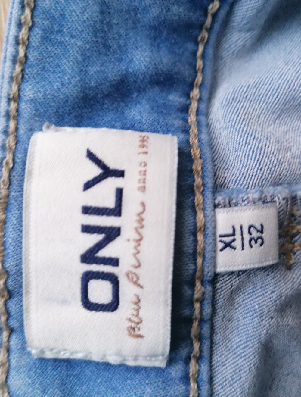 Hellblaue ONLY Jeans